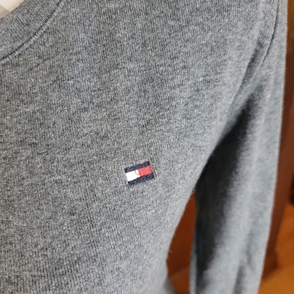 Womans Tommy Hilfiger 100% Cotton Long Sleeve Knit T-shirt Size Large - Picture 2 of 7